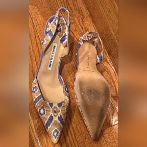 Manolo Blahnik Patterned Heels - Blue and Tan